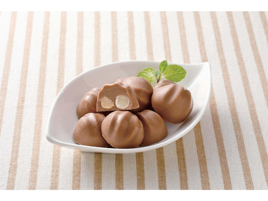 Meiji Macadamia Premium Butter & Caramel Chocolate 63g