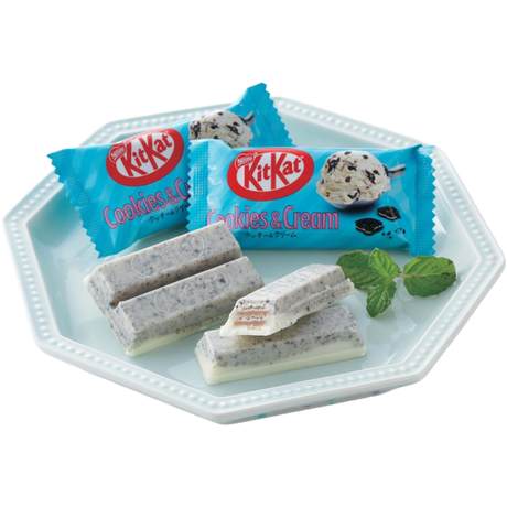 Nestle KitKat Cookies & Cream Wafer 9pcs - pack view 2