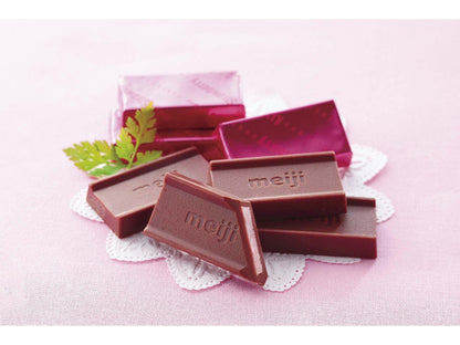 Meiji Chocolate Bar Strawberry 26 Blocks