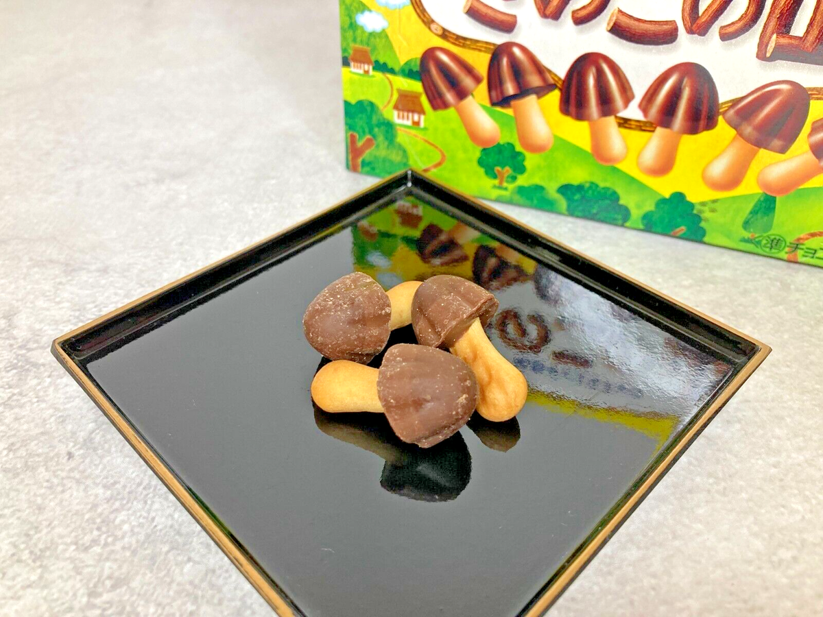 Meiji Kinoko No Yama Chocolate Biscuit Snack 66g
