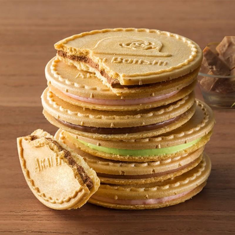 Akai Bohshi KUKKIA Gaufrette & Cookie Chocolate Sandwich Gift Box (4 Flavors) 10 pcs
